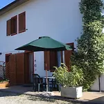 Villasoledad Per Vacanze شقة